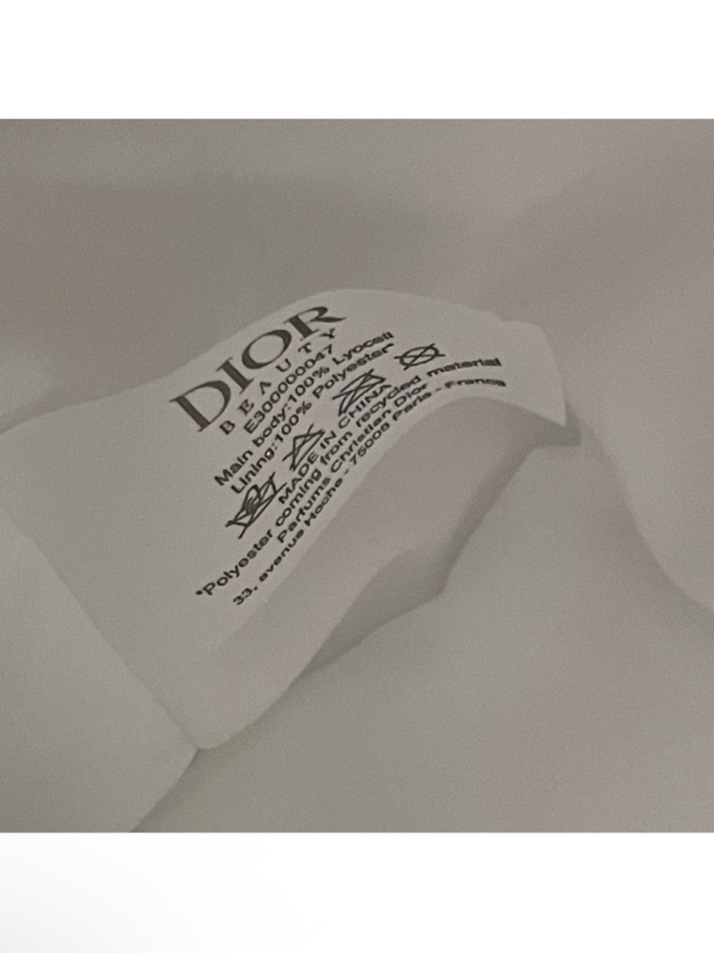 Dior Embroidered Cosmetic Bag with 2 Prestige La Crème Travel Size 5ml - Picture 5 of 7